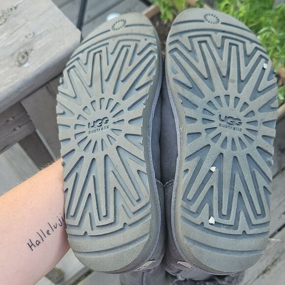 Ugg Bailey Button Triplet Tall Boots size 7 - Picture 8 of 8